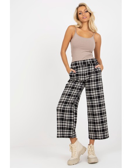  Pantalon femme model 174997 Lakerta 